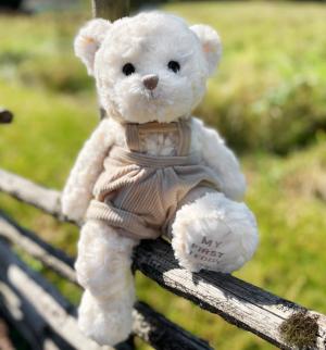 Nalle Adam "My first Teddy" (med hängselbyxor) - Bukowski Design Nallar & Gosedjur